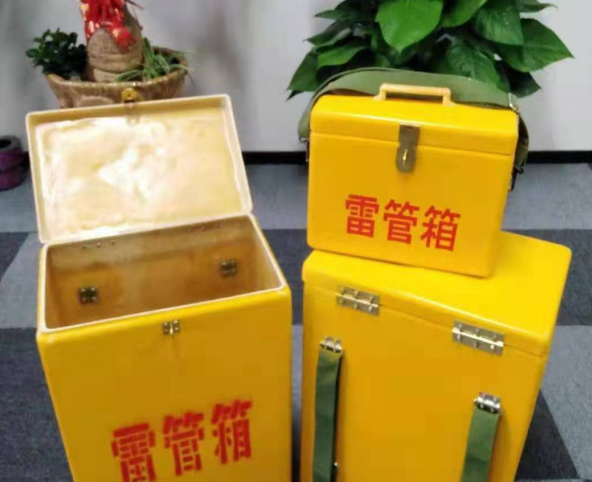 黎母山镇玻璃钢雷管箱有哪些特点